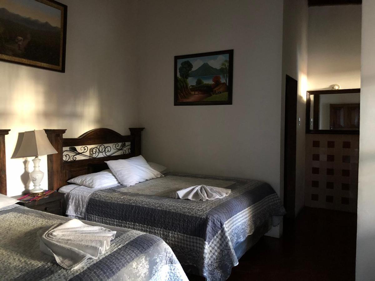 Dionisio Inn Antigua Exteriör bild
