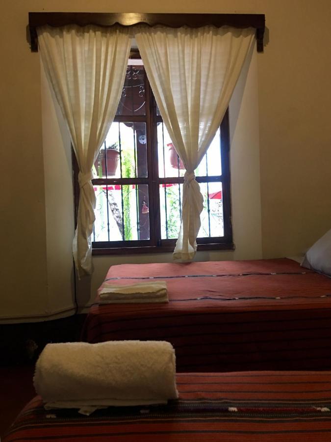 Dionisio Inn Antigua Exteriör bild