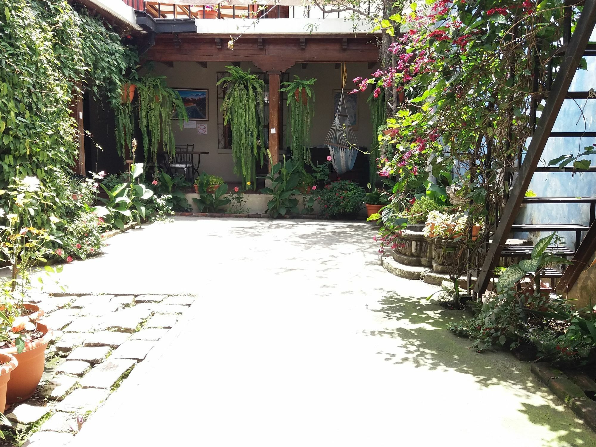 Dionisio Inn Antigua Exteriör bild