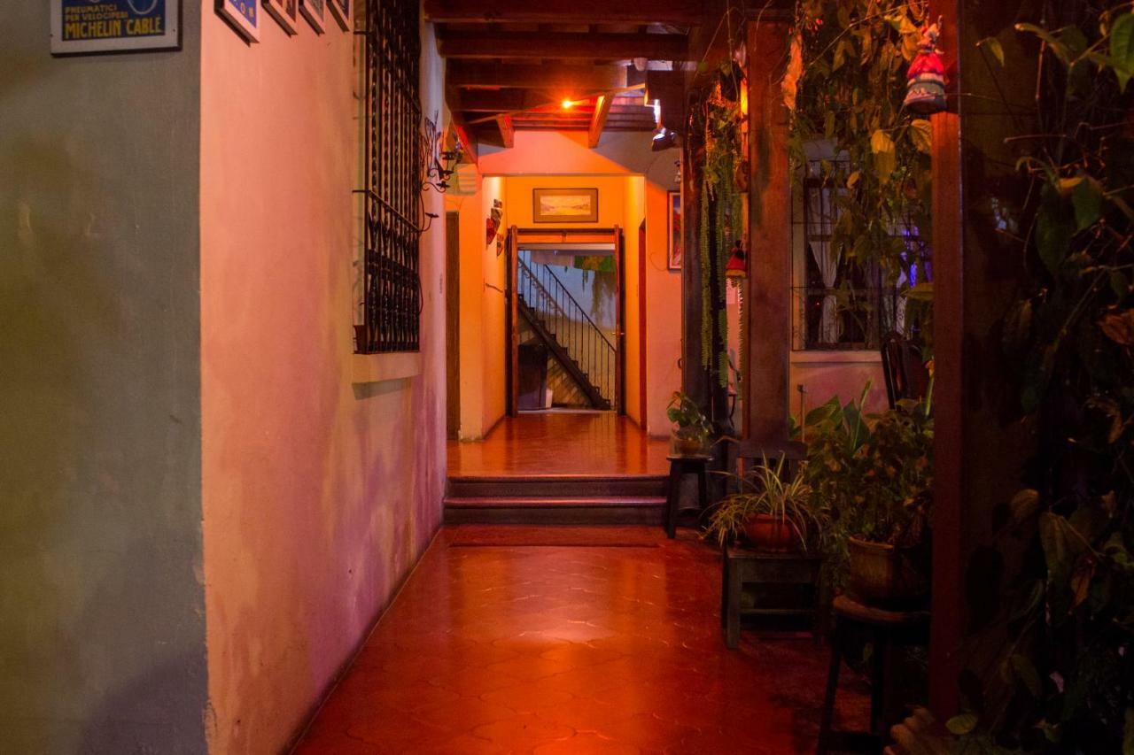 Dionisio Inn Antigua Exteriör bild