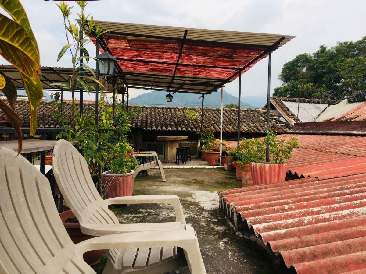 Dionisio Inn Antigua Exteriör bild